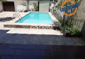 Foto 1 de Casa com 4 Quartos à venda, 270m² em Vila Kosmos, Rio de Janeiro