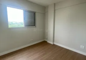 Foto 1 de Apartamento com 3 Quartos à venda, 69m² em Zona 07, Maringá