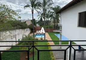 Foto 1 de Casa com 4 Quartos à venda, 395m² em Cidade Jardim, Uberlândia