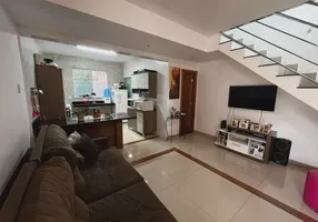 Foto 1 de Casa com 3 Quartos à venda, 130m² em São Benedito, Santa Luzia