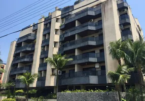 Foto 1 de Apartamento com 4 Quartos à venda, 115m² em Enseada, Guarujá