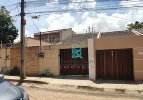 Foto 1 de Casa com 3 Quartos à venda, 120m² em Barroso, Fortaleza