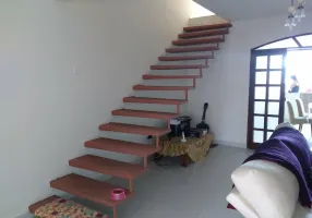 Foto 1 de Sobrado com 3 Quartos à venda, 303m² em Jardim Campo Verde, Mauá