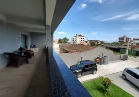 Foto 1 de Sobrado com 4 Quartos à venda, 240m² em Flamingo, Matinhos