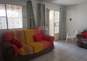 Foto 1 de Casa com 2 Quartos à venda, 90m² em Jacintinho, Maceió