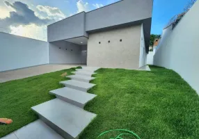 Foto 1 de Casa com 3 Quartos à venda, 185m² em Morada da Colina, Uberlândia