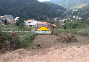 Foto 1 de Lote/Terreno à venda, 374m² em Vale Feliz, Teresópolis