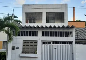 Foto 1 de Casa com 3 Quartos à venda, 135m² em Torre, Recife