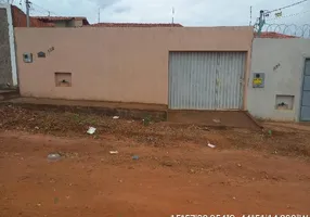 Foto 1 de Casa com 2 Quartos à venda, 58m² em Centro, São Francisco