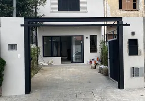 Foto 1 de Casa com 2 Quartos à venda, 140m² em Pinheiros, São Paulo