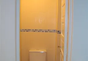 Foto 1 de Apartamento com 1 Quarto para alugar, 40m² em Cidade Baixa, Porto Alegre