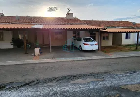 Foto 1 de Casa com 2 Quartos para alugar, 150m² em Loteamento Alphaville Residencial , Goiânia