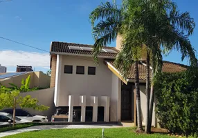 Foto 1 de Casa de Condomínio com 4 Quartos à venda, 364m² em Rodoviária Parque, Cuiabá