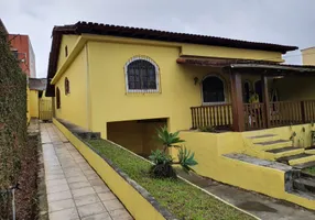Foto 1 de Casa com 3 Quartos à venda, 265m² em Vinhateiro, São Pedro da Aldeia