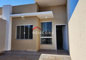 Foto 1 de Casa com 2 Quartos à venda, 62m² em Floresta, Cascavel