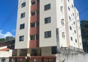 Foto 1 de Apartamento com 2 Quartos para alugar, 50m² em Stiep, Salvador