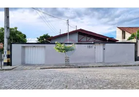 Foto 1 de Casa com 4 Quartos à venda, 263m² em Itararé, Campina Grande