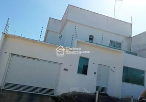 Foto 1 de Casa com 3 Quartos à venda, 308m² em Nova Guarapari, Guarapari