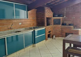 Foto 1 de Casa com 5 Quartos à venda, 220m² em Centro, Mogi das Cruzes