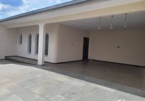 Foto 1 de Casa com 4 Quartos para alugar, 300m² em Jardim Panambi, Santa Bárbara D'Oeste