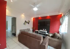 Foto 1 de Sobrado com 4 Quartos à venda, 210m² em Jardim Ponte Grande, Mogi das Cruzes