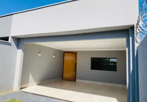 Foto 1 de Casa com 3 Quartos à venda, 131m² em Jardim Balneário Meia Ponte, Goiânia