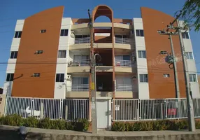Foto 1 de Apartamento com 3 Quartos para alugar, 63m² em Jóquei, Teresina