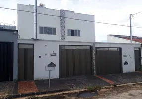 Foto 1 de Casa com 3 Quartos à venda, 111m² em Planalto, Uberlândia