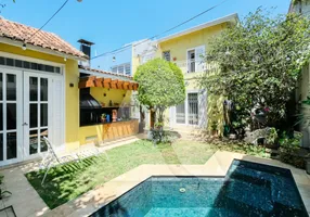 Foto 1 de Casa com 3 Quartos à venda, 180m² em Vila Nova Conceição, São Paulo