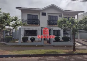 Foto 1 de Sobrado com 4 Quartos para alugar, 261m² em Jardim Bela Vista, Maringá