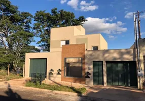 Foto 1 de Casa de Condomínio com 2 Quartos à venda, 68m² em Cidade Jardim, Uberlândia