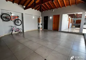 Foto 1 de Casa com 2 Quartos à venda, 197m² em Quinta Bela Olinda, Bauru