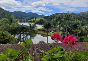 Foto 1 de Casa com 4 Quartos à venda, 376m² em Carlos Guinle, Teresópolis