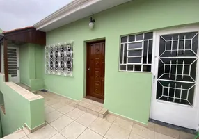 Foto 1 de Casa com 2 Quartos para alugar, 200m² em Vila Gustavo, São Paulo