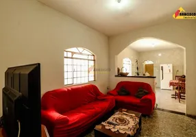 Foto 1 de Casa com 3 Quartos à venda, 163m² em Jardim Candelaria, Divinópolis