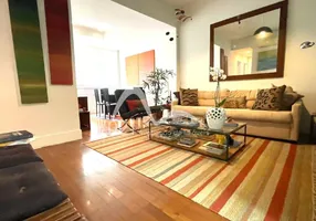 Foto 1 de Apartamento com 3 Quartos à venda, 90m² em Leblon, Rio de Janeiro