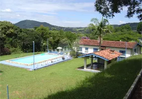 Foto 1 de Fazenda/Sítio com 4 Quartos à venda, 512m² em Jardim Kanimar, Atibaia