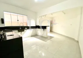 Foto 1 de Sobrado com 2 Quartos para alugar, 170m² em Rio Bonito, São Paulo