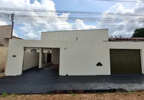 Foto 1 de Casa com 3 Quartos à venda, 80m² em Tubalina, Uberlândia