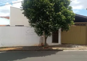 Foto 1 de Casa com 3 Quartos à venda, 226m² em Jardim Medeiros, São Carlos