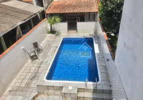 Foto 1 de Sobrado com 3 Quartos à venda, 159m² em Macuco, Santos