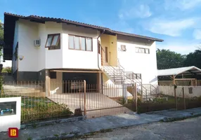 Foto 1 de Casa com 4 Quartos à venda, 218m² em Joao Paulo, Florianópolis