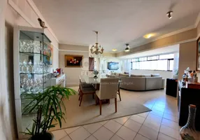 Foto 1 de Apartamento com 3 Quartos à venda, 178m² em Petrópolis, Natal