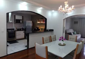 Foto 1 de Casa com 4 Quartos à venda, 180m² em Cristóvão Colombo, Vila Velha