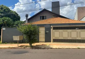 Foto 1 de Casa com 4 Quartos à venda, 140m² em Vila do Polonês, Campo Grande