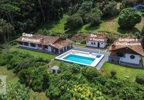 Foto 1 de Fazenda/Sítio com 6 Quartos à venda, 300m² em Colônia Alpina, Teresópolis