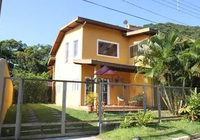 Foto 1 de Casa de Condomínio com 4 Quartos à venda, 267m² em Martim de Sa, Caraguatatuba