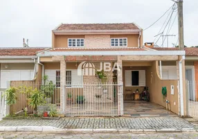 Foto 1 de Sobrado com 4 Quartos à venda, 117m² em Uberaba, Curitiba