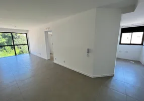 Foto 1 de Apartamento com 2 Quartos à venda, 65m² em Carvoeira, Florianópolis