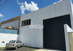 Foto 1 de Galpão/Depósito/Armazém para alugar, 360m² em Shopping Park, Uberlândia